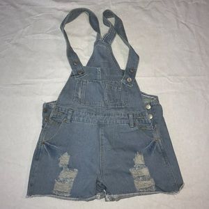 🌼3/$30🌼 Distressed Overalls Shorts